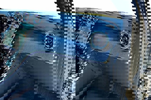 Certified 2025 Mercedes-Benz GLC 300 4MATIC image 29