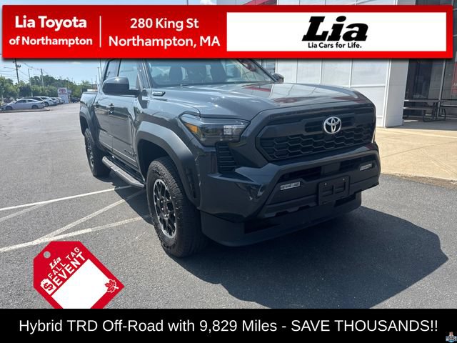 Used 2025 Toyota Tacoma TRD Off-Road AWD/4WD image 1