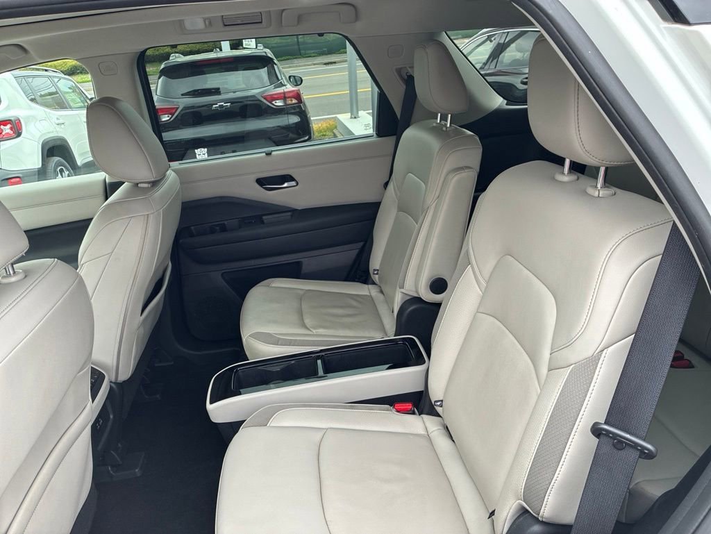 Certified 2023 Nissan Pathfinder SL w/ SL Premium Package AWD/4WD image 25
