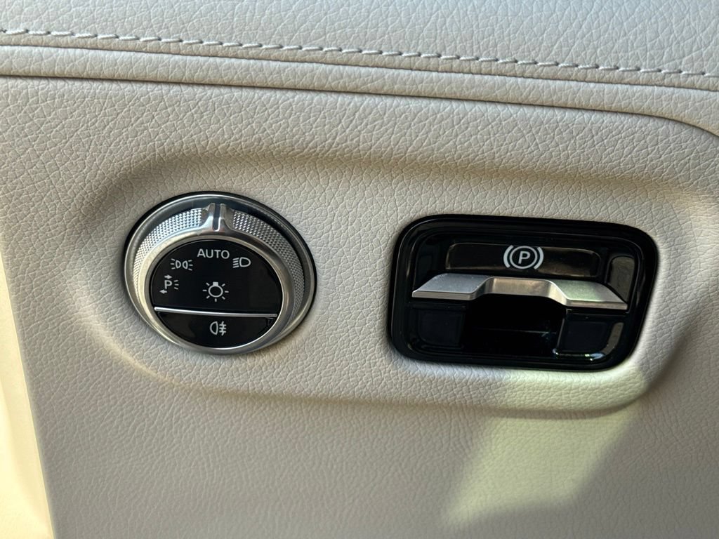 Certified 2022 Mercedes-Benz EQS 450+ Sedan image 24