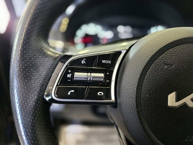 Used 2023 Kia Seltos SX image 16