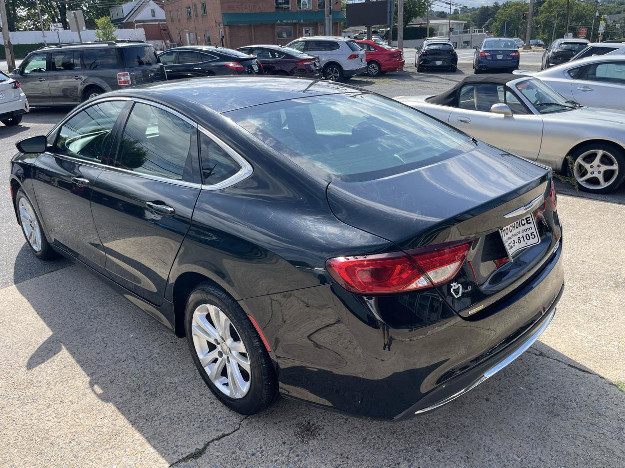 Used 2015 Chrysler 200 Limited FWD image 26