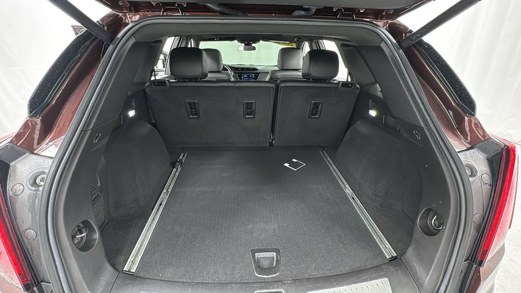 Used 2022 Cadillac XT5 Premium Luxury w/ LPO, Floor Liner Package image 15