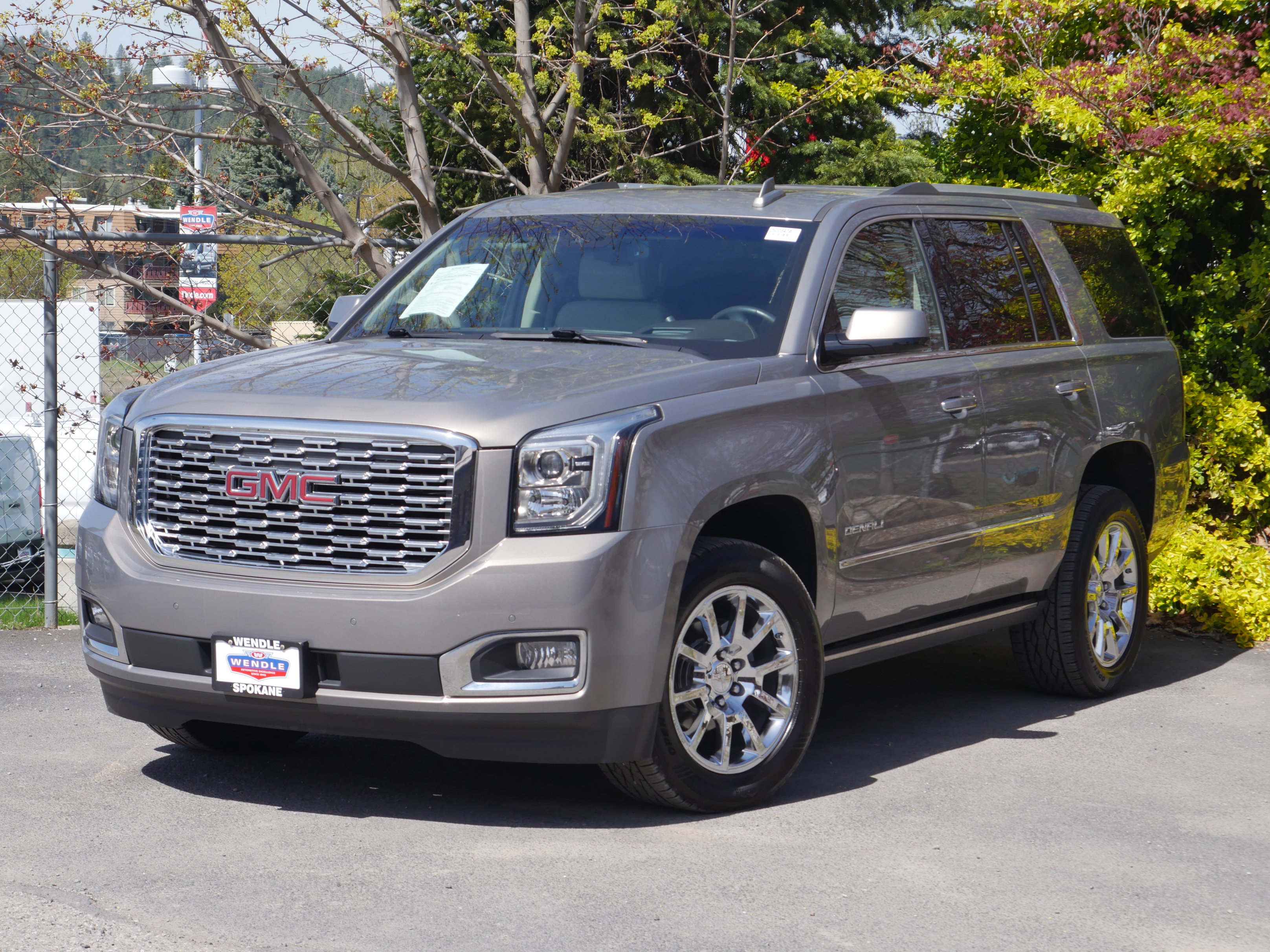 Used 2019 GMC Yukon Denali w/ Open Road Package AWD/4WD image 2