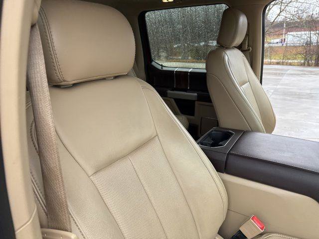 Used 2019 Ford F150 Lariat image 38