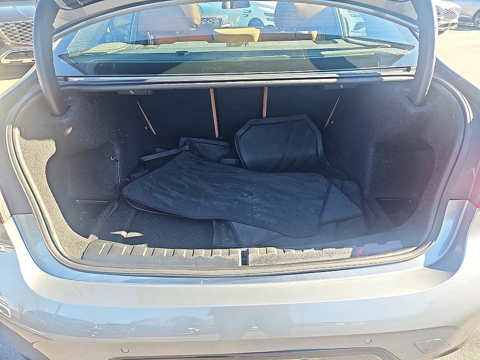 Used 2025 BMW 330i Sedan w/ M Sport Package image 36