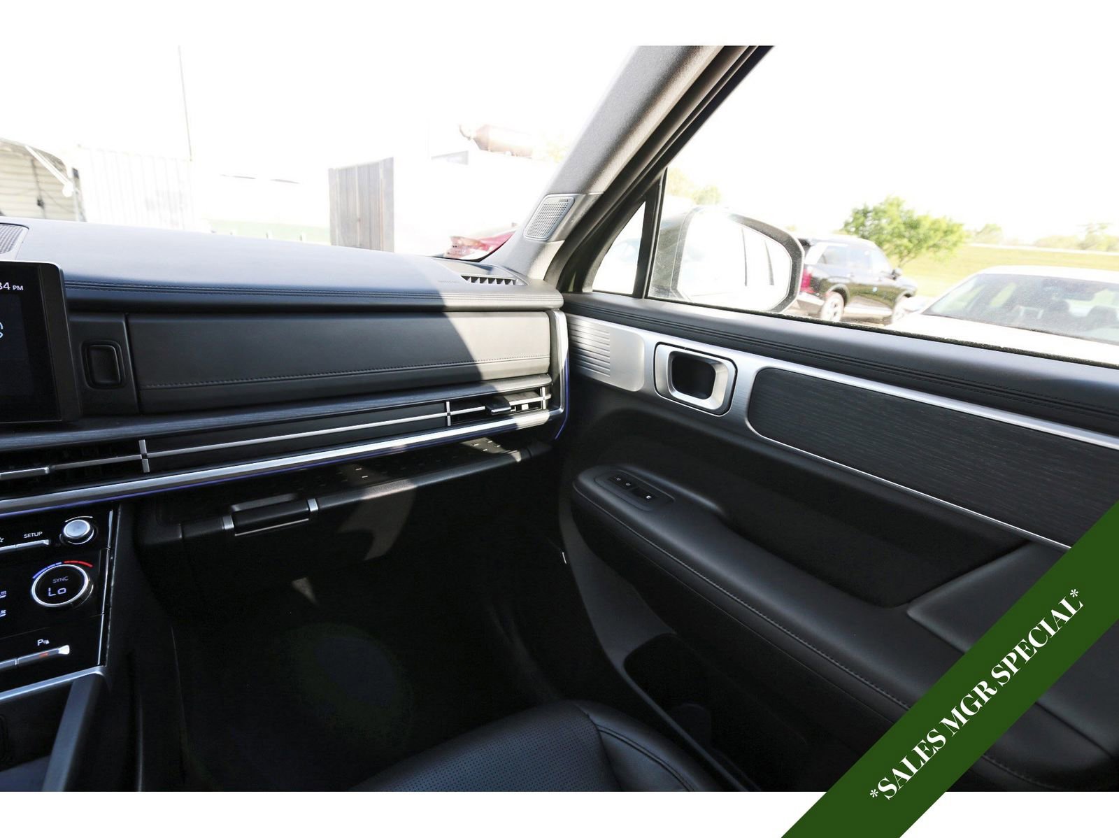 Used 2024 Hyundai Santa Fe Limited image 12