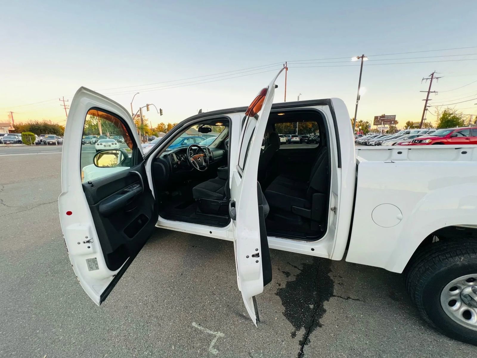 Used 2007 GMC Sierra 1500 SLE w/ SLE/SLT Trailering Package image 9