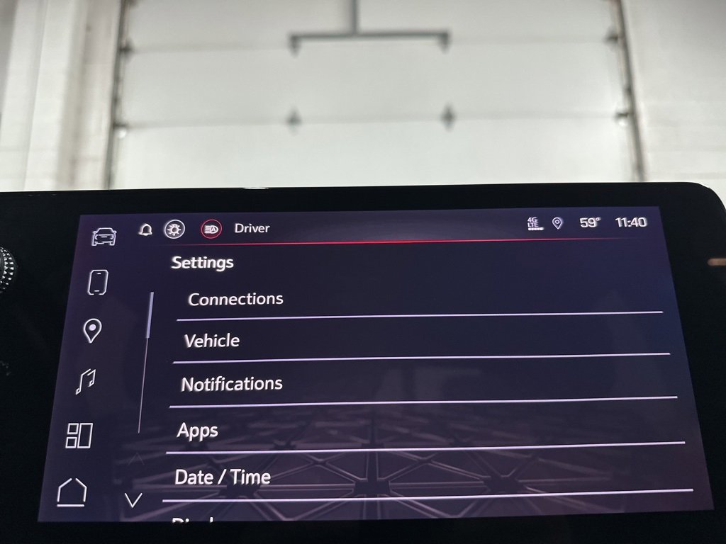 Used 2024 GMC Canyon Denali image 32