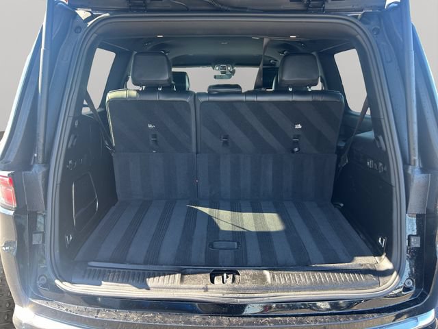Used 2023 Jeep Wagoneer Series II AWD/4WD image 26