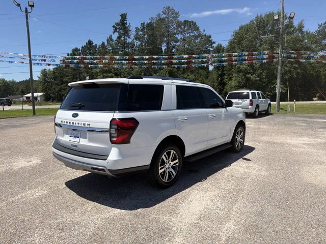 Used 2024 Ford Expedition Limited AWD/4WD image 4