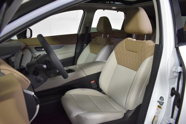 New 2026 Nissan Murano Platinum w/ Cargo Package AWD/4WD image 9