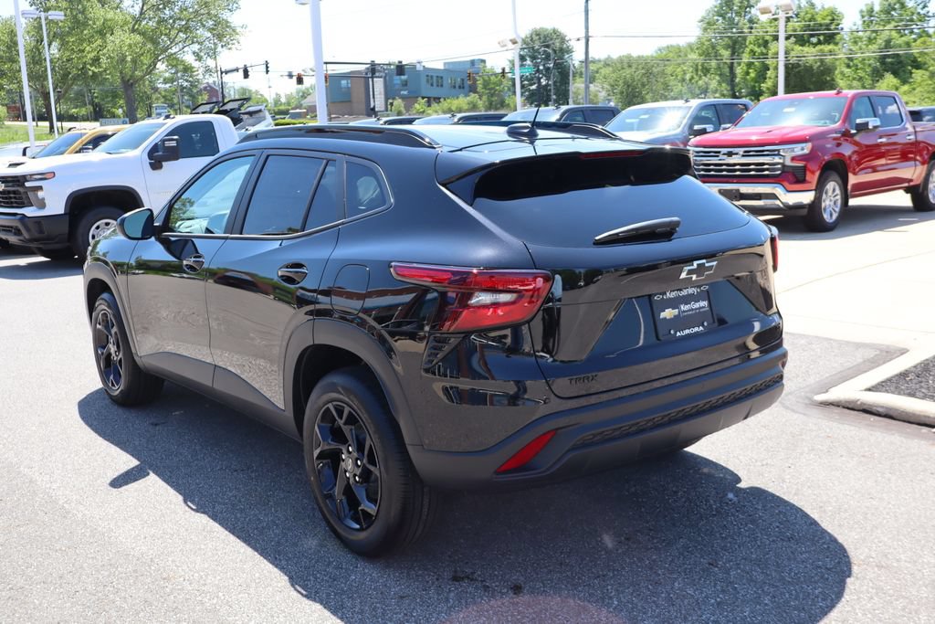 New 2026 Chevrolet Trax LT w/ Driver Confidence Package FWD image 28