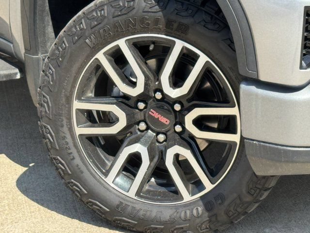 Used 2024 GMC Sierra 1500 AT4 w/ AT4 Premium Package AWD/4WD image 34
