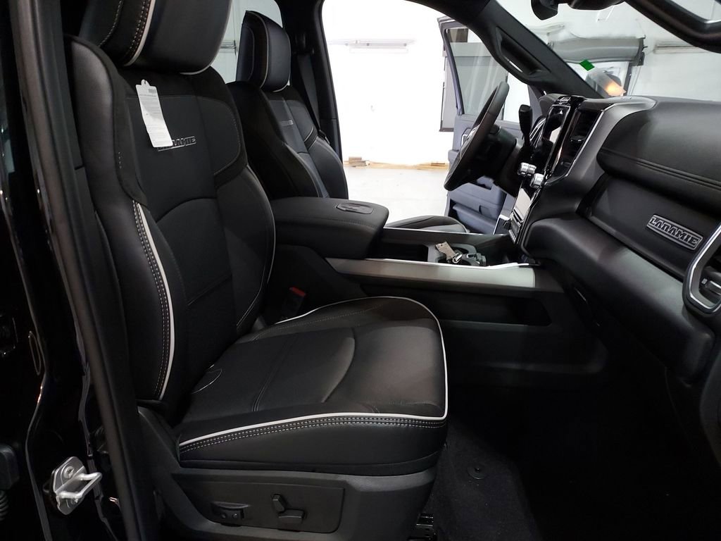 New 2026 RAM 2500 Laramie w/ Night Edition image 31