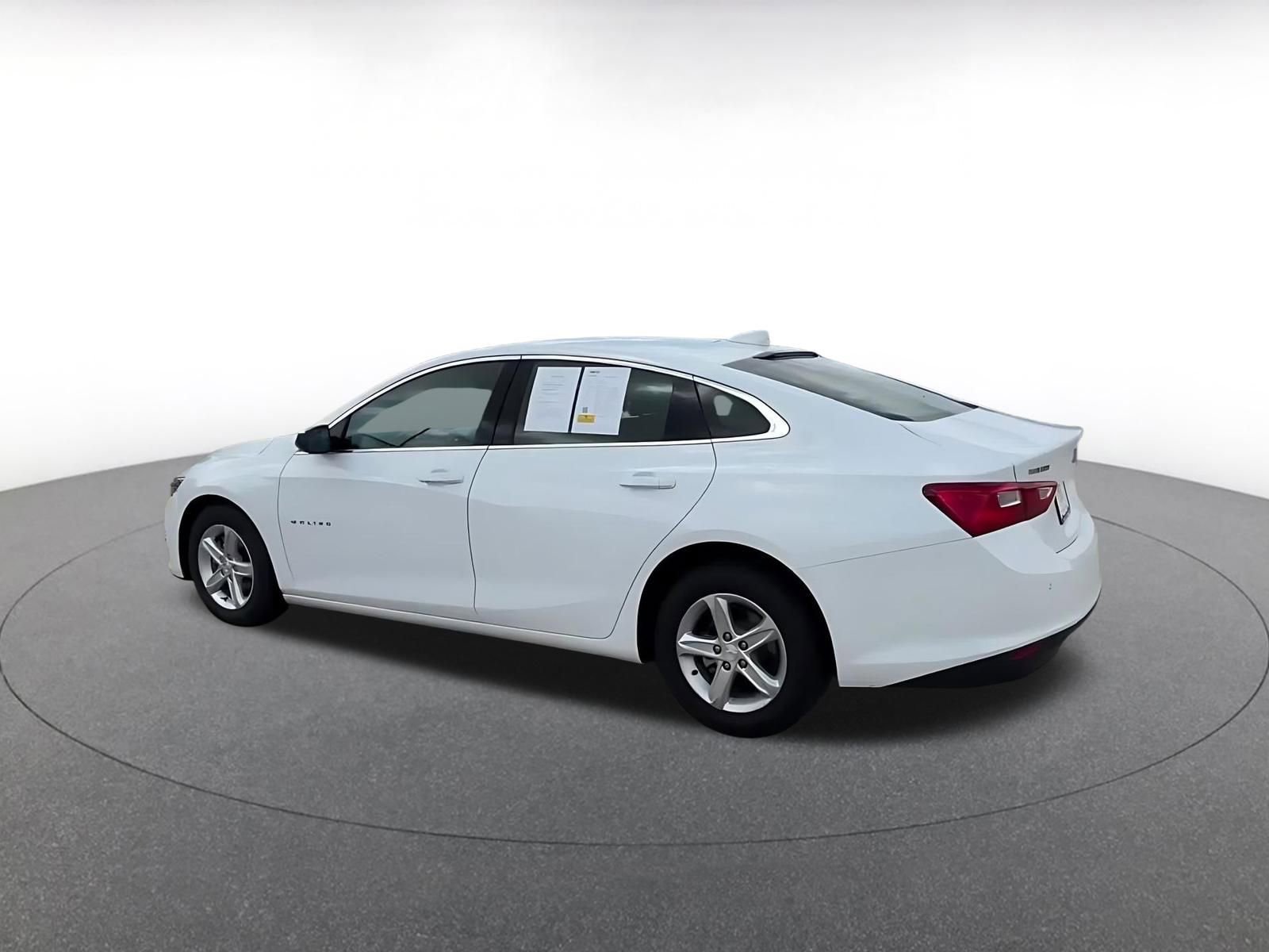Used 2024 Chevrolet Malibu LT image 10