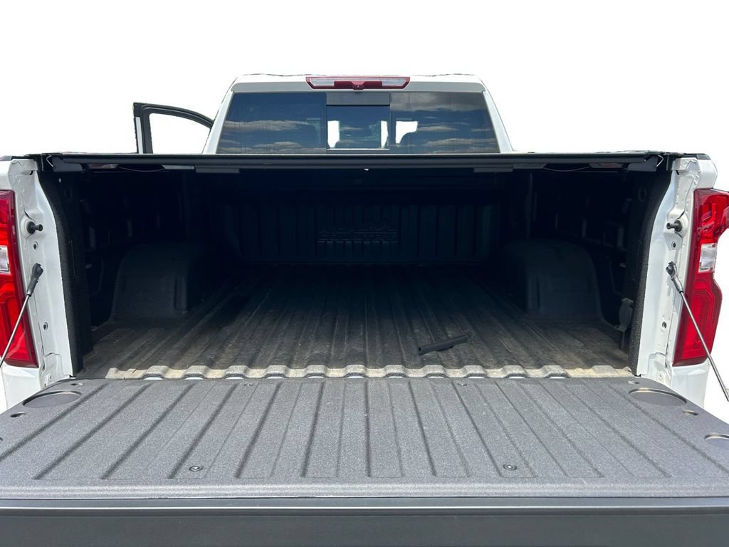 Used 2023 Chevrolet Silverado 1500 High Country AWD/4WD image 13