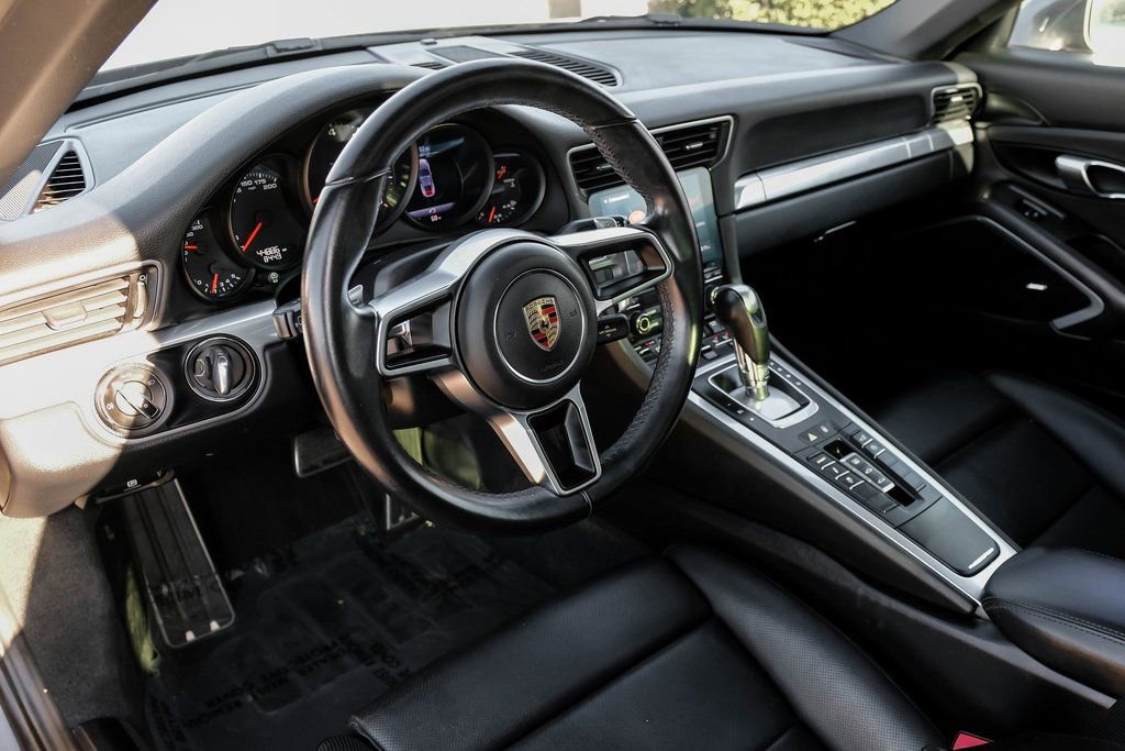 Used 2017 Porsche 911 Carrera image 11