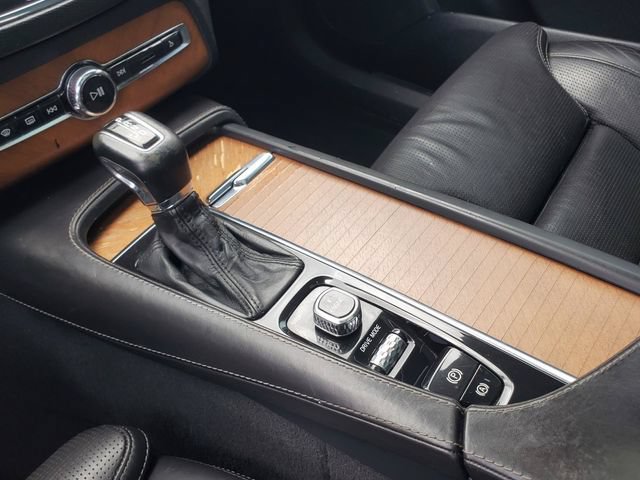 Used 2017 Volvo XC90 T6 Inscription w/ Vision Package AWD/4WD image 27