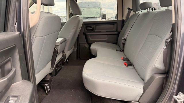 Used 2017 RAM 1500 Express AWD/4WD image 12