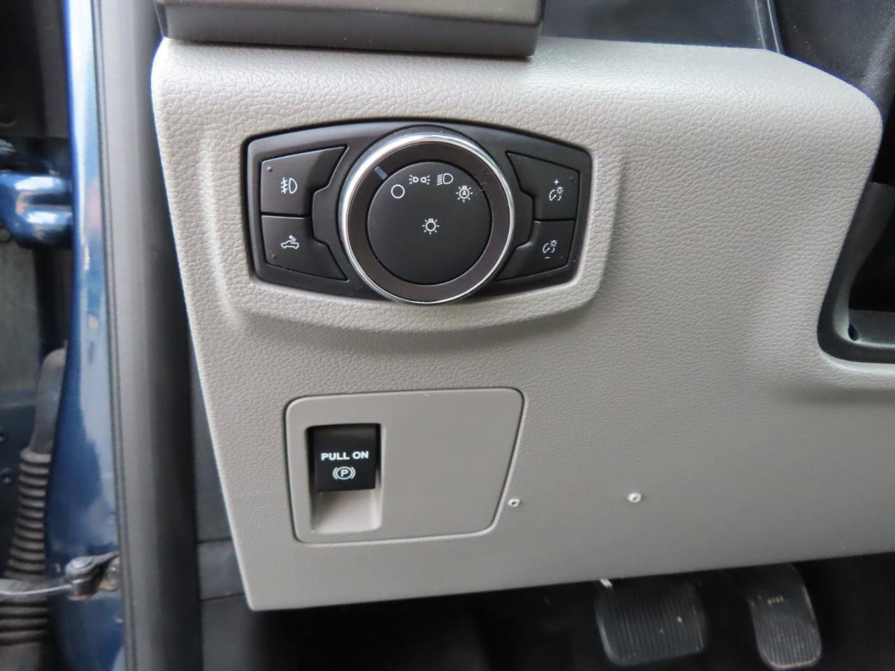 Used 2018 Ford F150 XLT image 30