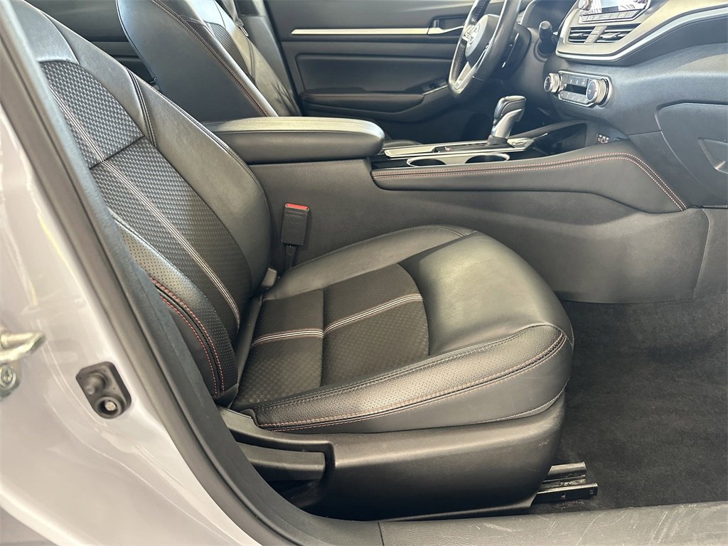 Used 2024 Nissan Altima 2.5 SR image 36