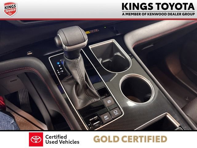 Used 2025 Toyota Sienna XSE w/ XSE Premium Package image 27