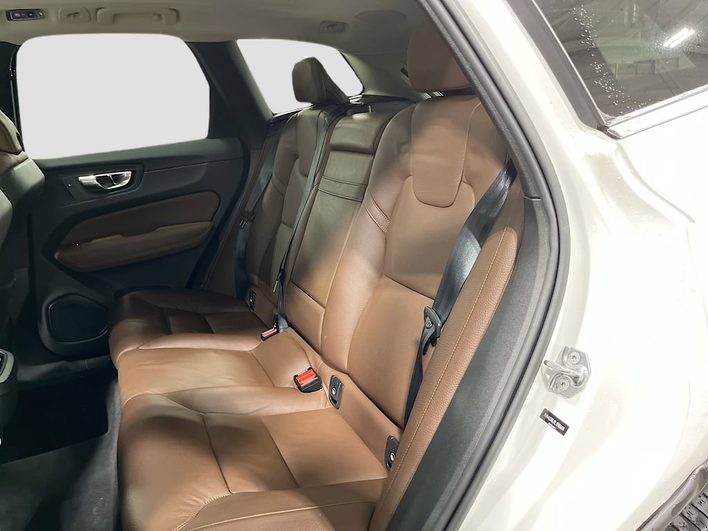 Used 2020 Volvo XC60 T6 Inscription w/ Protection Package Premier AWD/4WD image 31