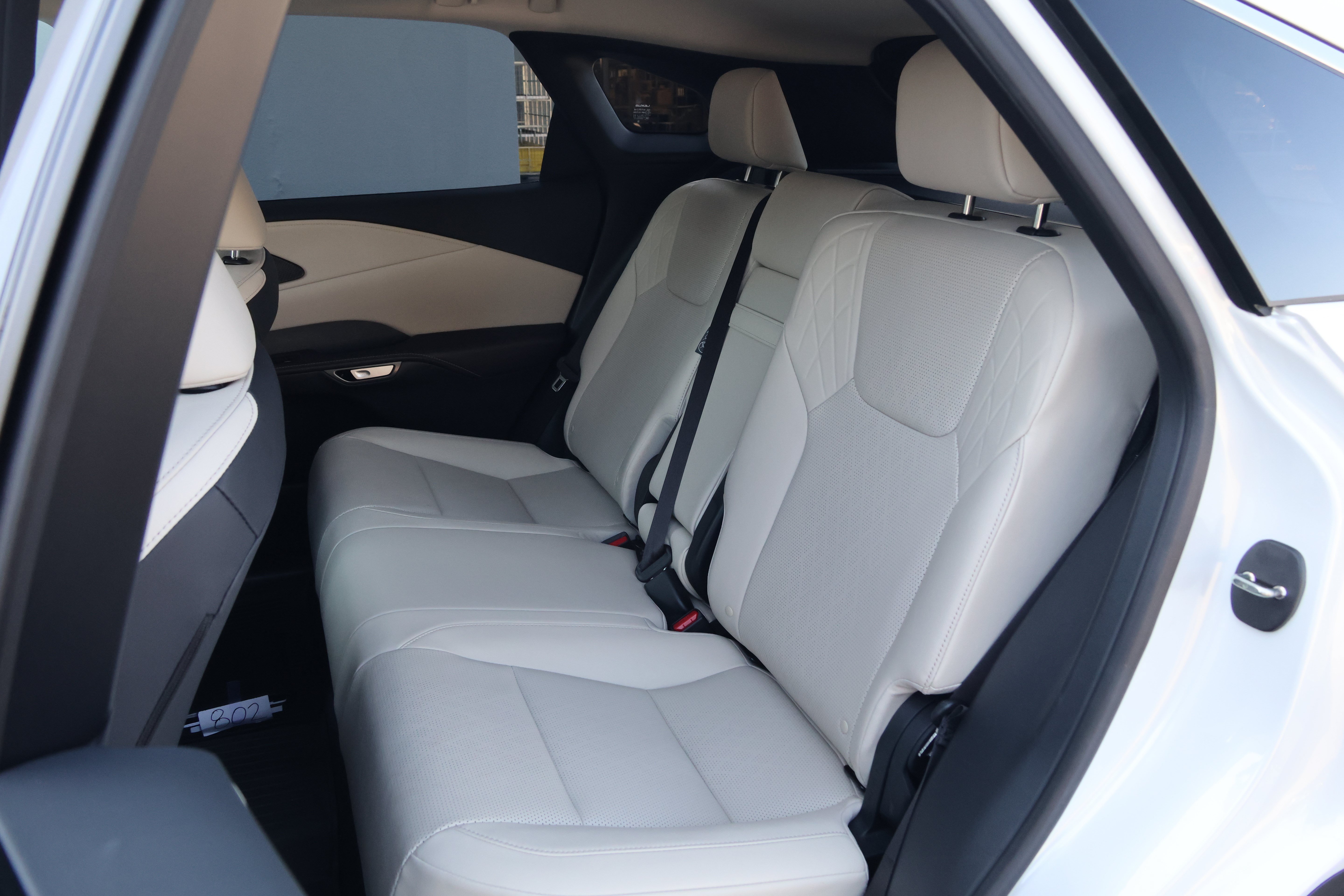 Certified 2026 Lexus RX 350 Premium Plus w/ Accessory Package (Z1) FWD image 36