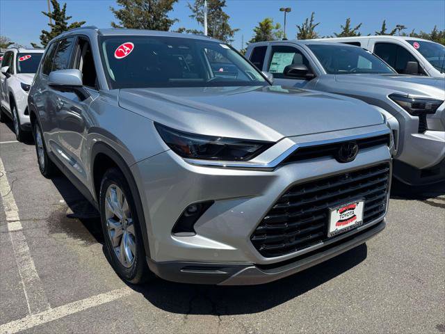 Certified 2024 Toyota Grand Highlander AWD image 1