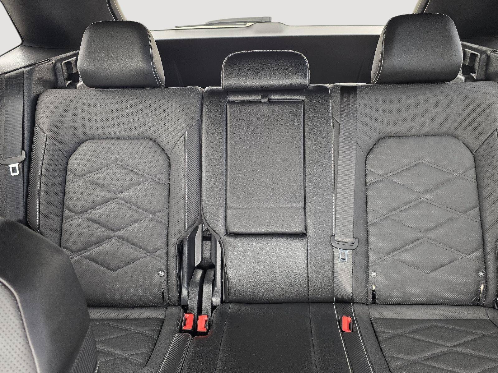 Certified 2025 Volkswagen Atlas Cross Sport SE AWD/4WD image 26