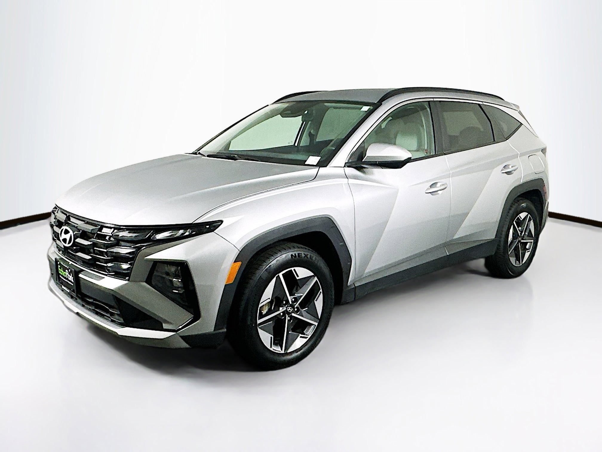 Used 2025 Hyundai Tucson SEL FWD image 3