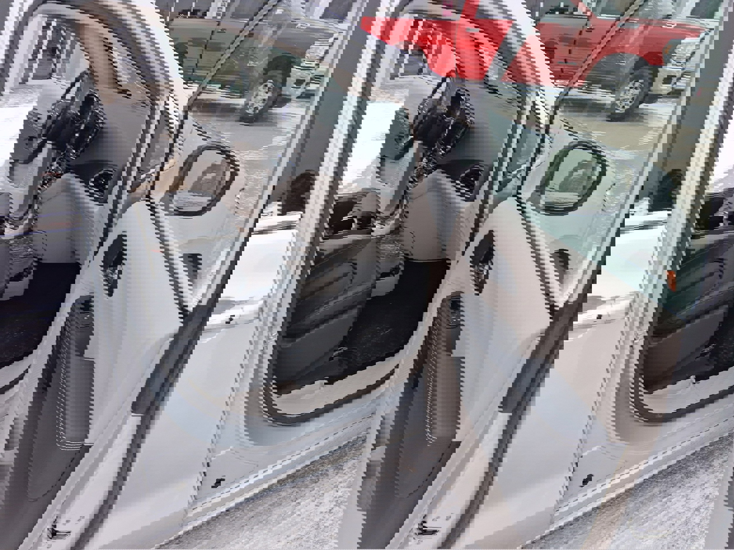 Used 2024 Chrysler Pacifica Touring-L image 17