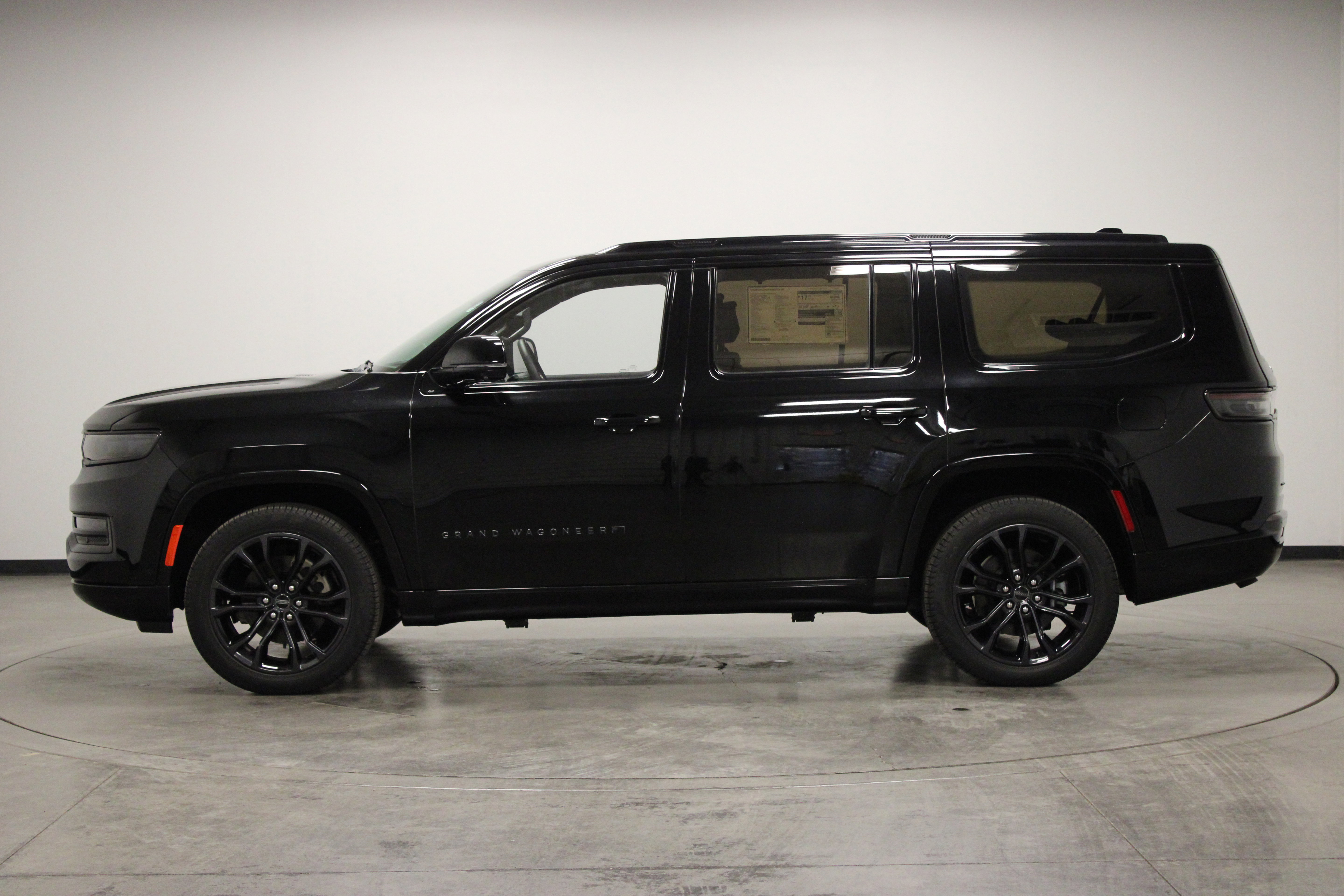New 2023 Jeep Grand Wagoneer Series II w/ Quick Order Packagew 28T AWD/4WD image 5