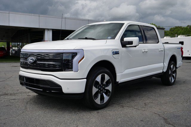 Used 2024 Ford F150 Lightning Platinum AWD/4WD image 6