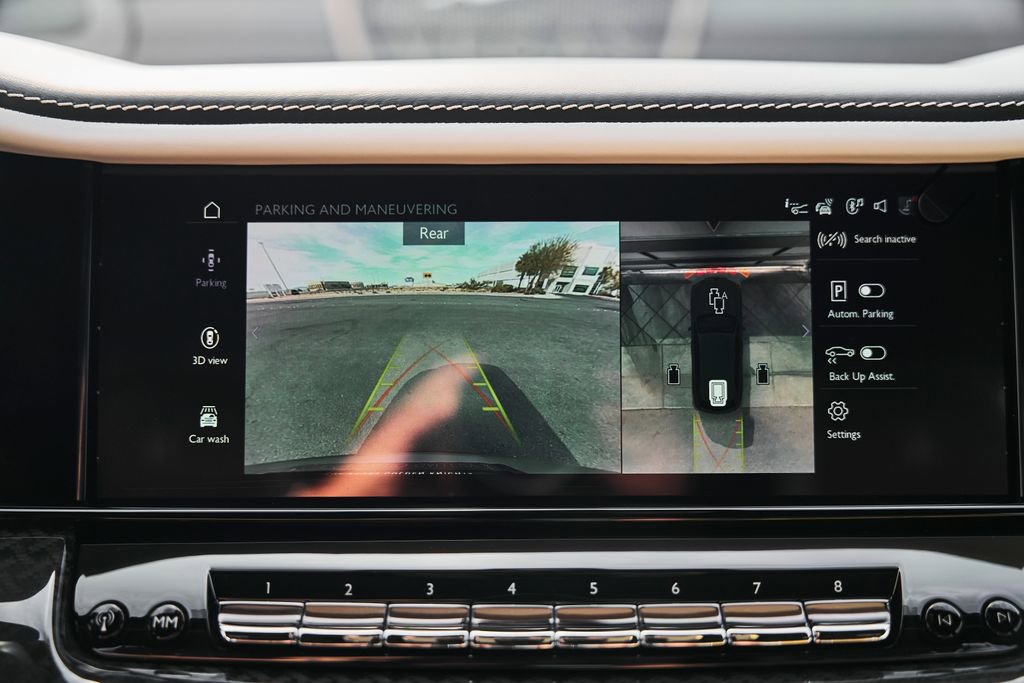 Used 2026 Rolls-Royce Cullinan Black Badge image 76