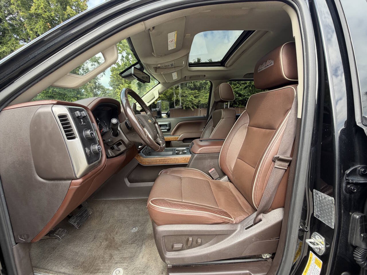 Used 2018 Chevrolet Silverado 3500 High Country w/ Duramax Plus Package AWD/4WD image 4