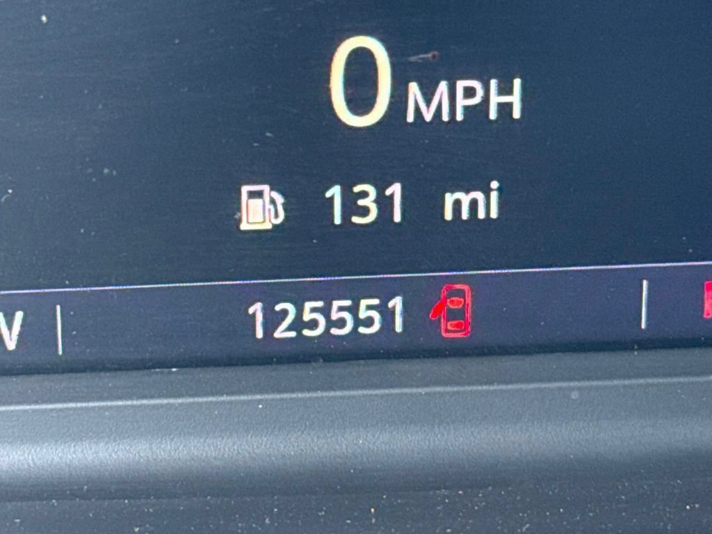 Used 2019 Chevrolet Silverado 1500 LT RWD image 15