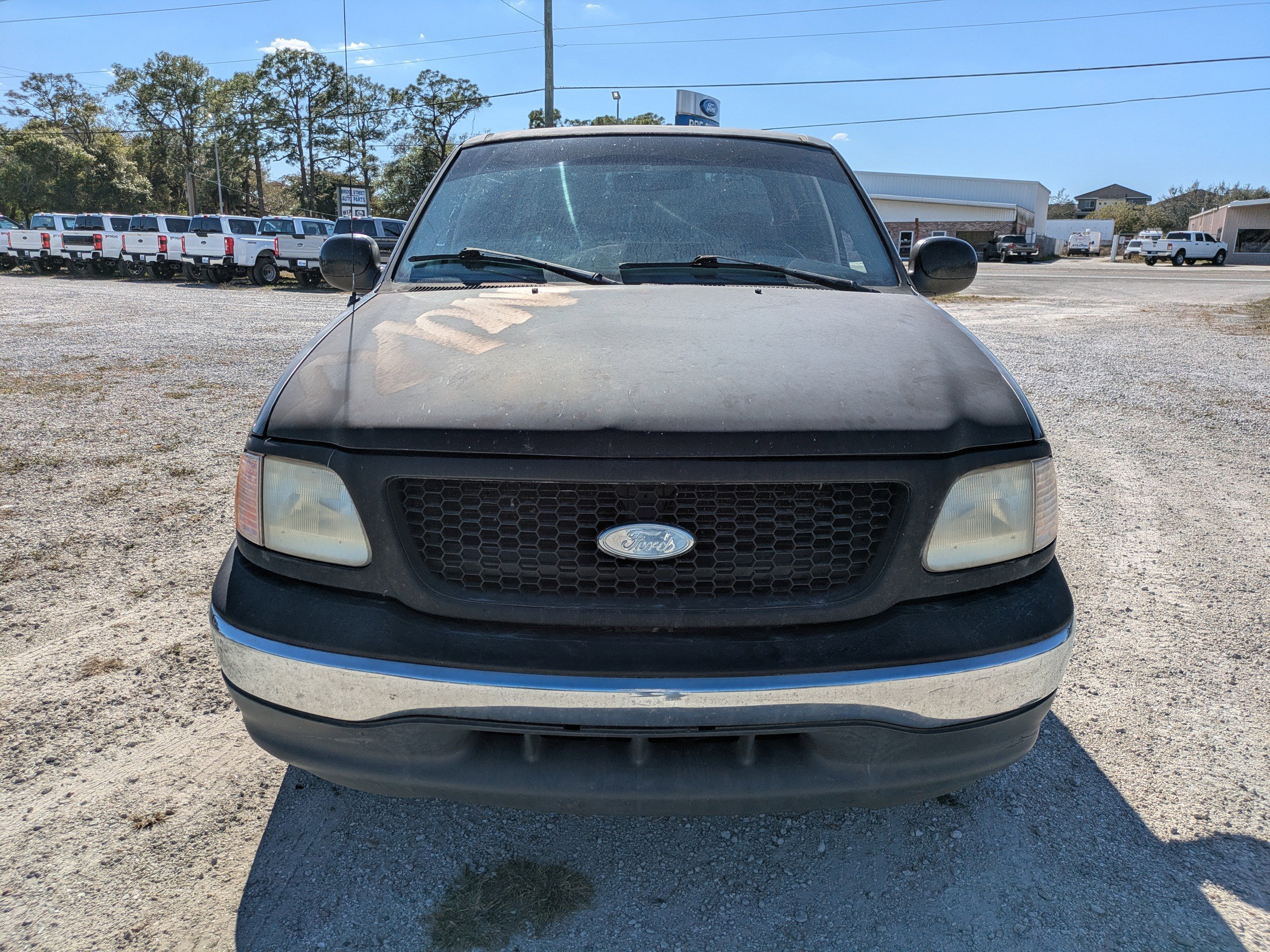 Used 2000 Ford F150 XL image 9