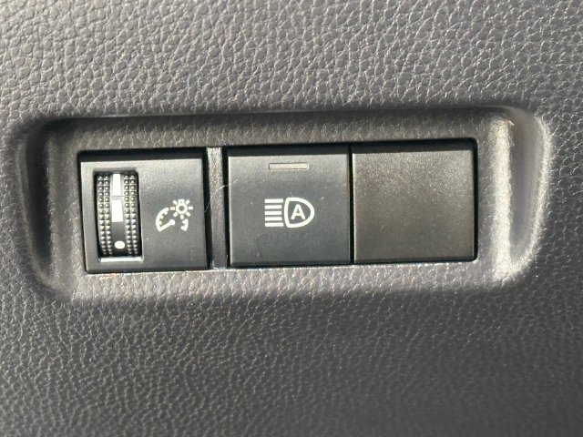 Certified 2025 Toyota RAV4 XLE AWD/4WD image 22