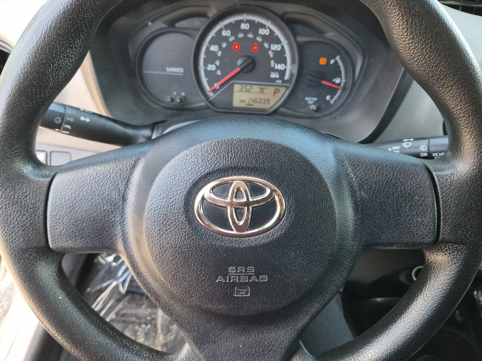 Used 2015 Toyota Yaris L FWD image 19