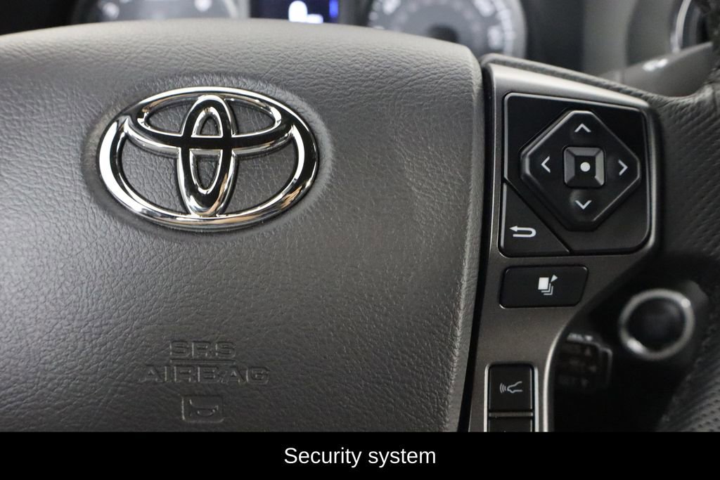 Used 2021 Toyota Tacoma TRD Off-Road image 10