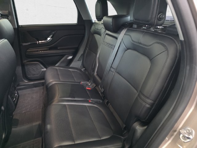 Used 2020 Lincoln Corsair AWD w/ Premium Package image 14