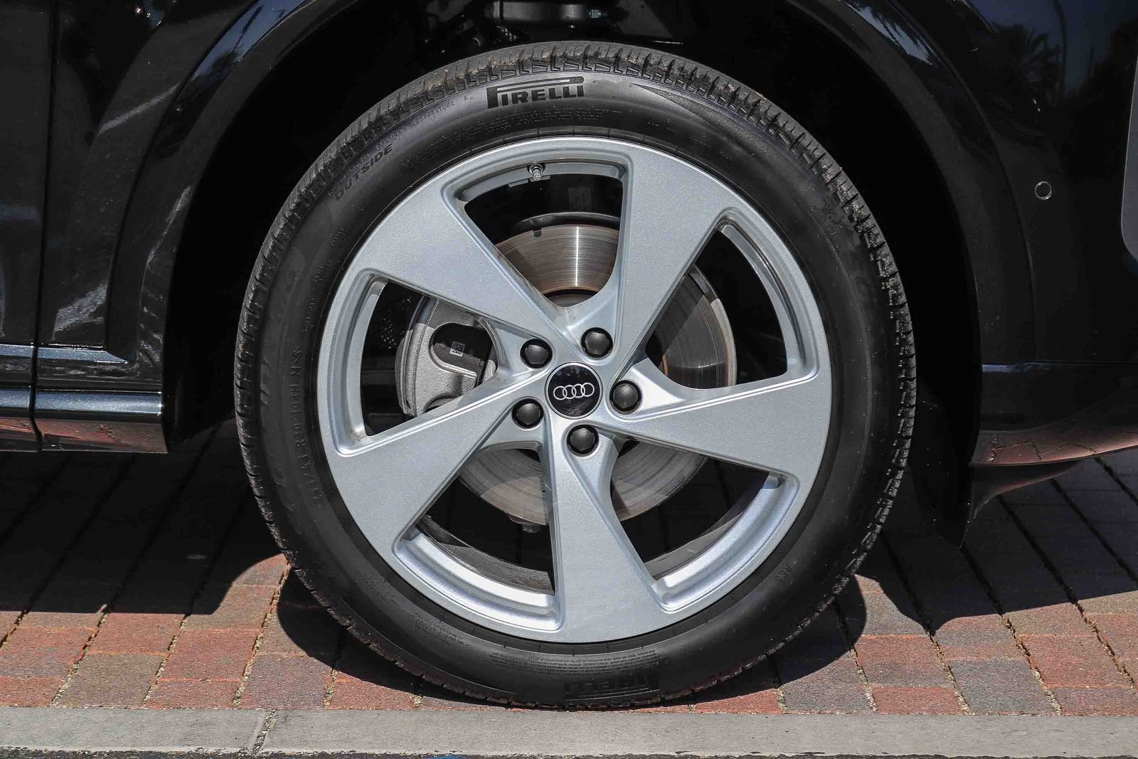 Certified 2025 Audi Q5 Premium w/ Premium Plus AWD/4WD image 11
