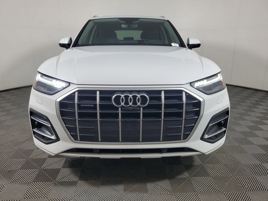Used 2024 Audi Q5 Prestige w/ Prestige Package AWD/4WD image 2