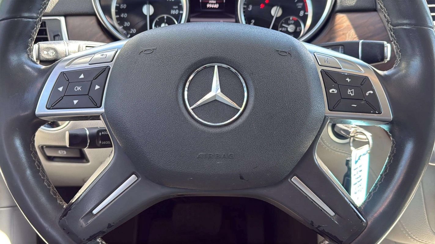 Used 2013 Mercedes-Benz ML 550 4MATIC image 11