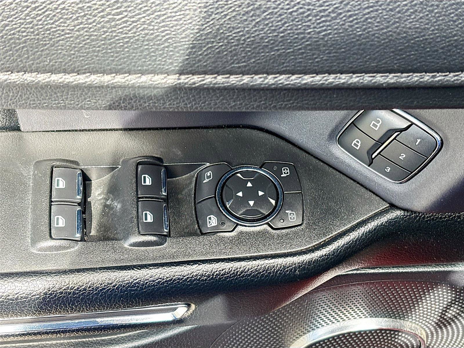 Used 2021 Ford Expedition XLT image 18