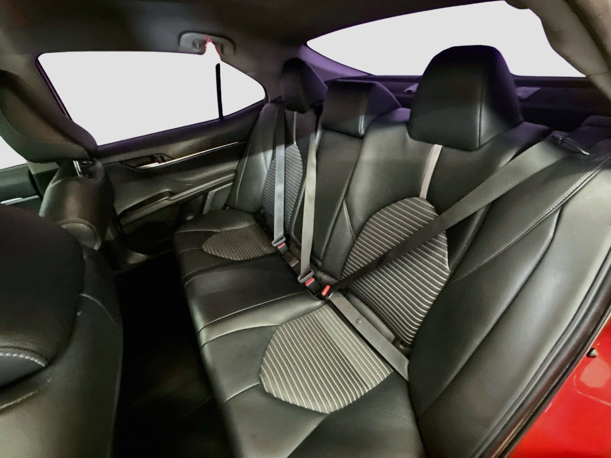 Used 2021 Toyota Camry SE FWD image 30