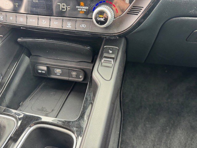 Used 2025 Kia Telluride S image 22