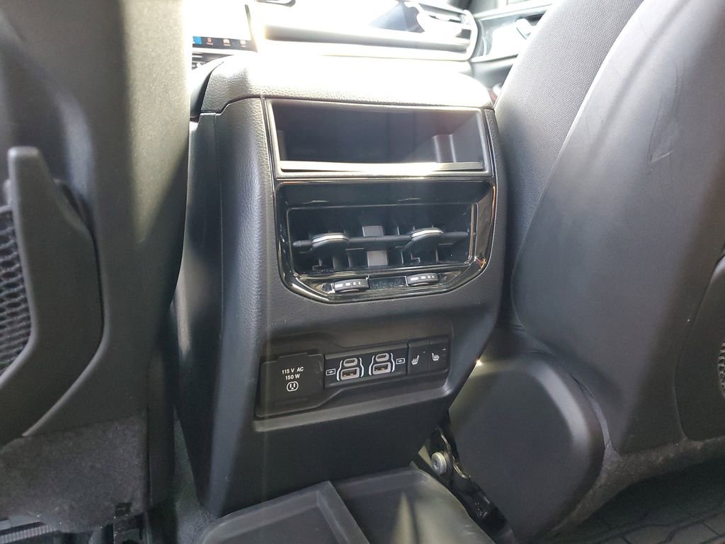 Used 2022 Jeep Grand Cherokee Trailhawk w/ Luxury Tech Group III image 14